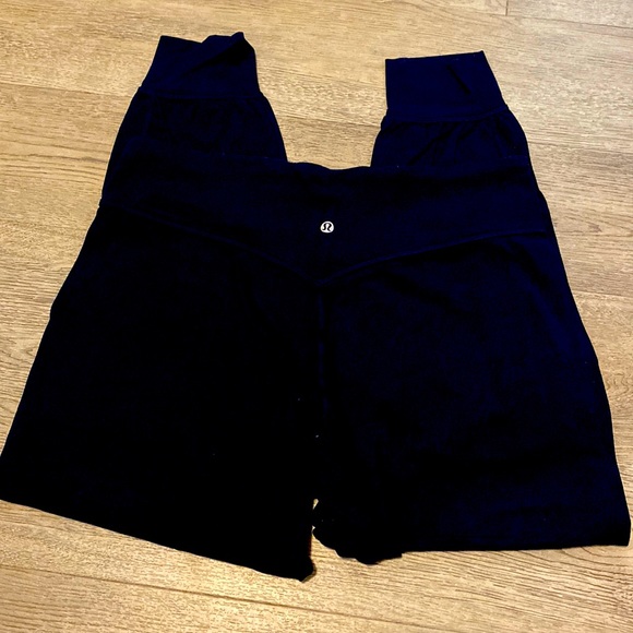 Size 12 black lulu leggings cropped - Picture 3 of 9